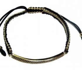 Beige and black pave sideways bar macrame bracelet 